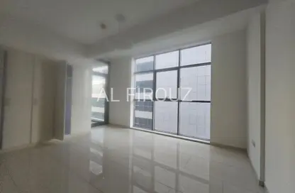 Apartment - 3 Bedrooms - 3 Bathrooms for rent in Zee Zee Tower - Al Barsha 1 - Al Barsha - Dubai