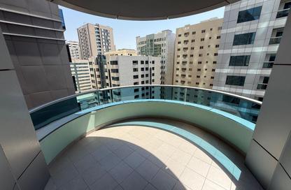 Apartment - 3 Bedrooms - 4 Bathrooms for sale in Blue Tower - Al Majaz 3 - Al Majaz - Sharjah Apartment - 3 Bedrooms - 4 Bathrooms for sale in Blue Tower - Al Majaz 3 - Al Majaz - Sharjah