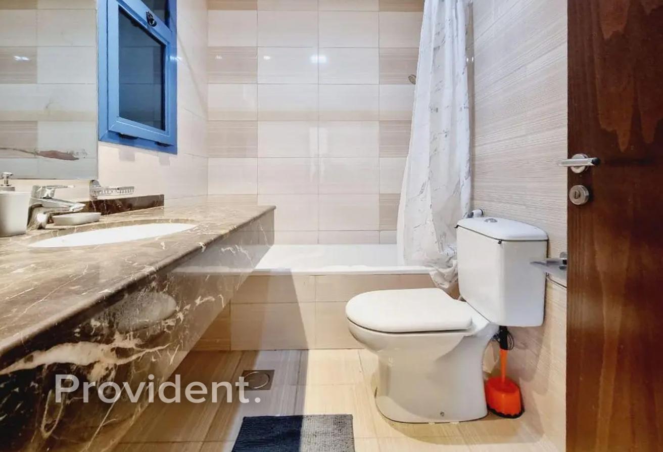 Fully Furnished | Multiple cheques | Spacious photo 7
