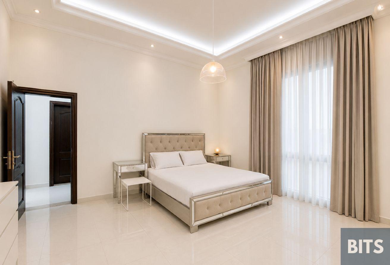 Villa | Ready To Move | Furnished | Huge Plot photo 10