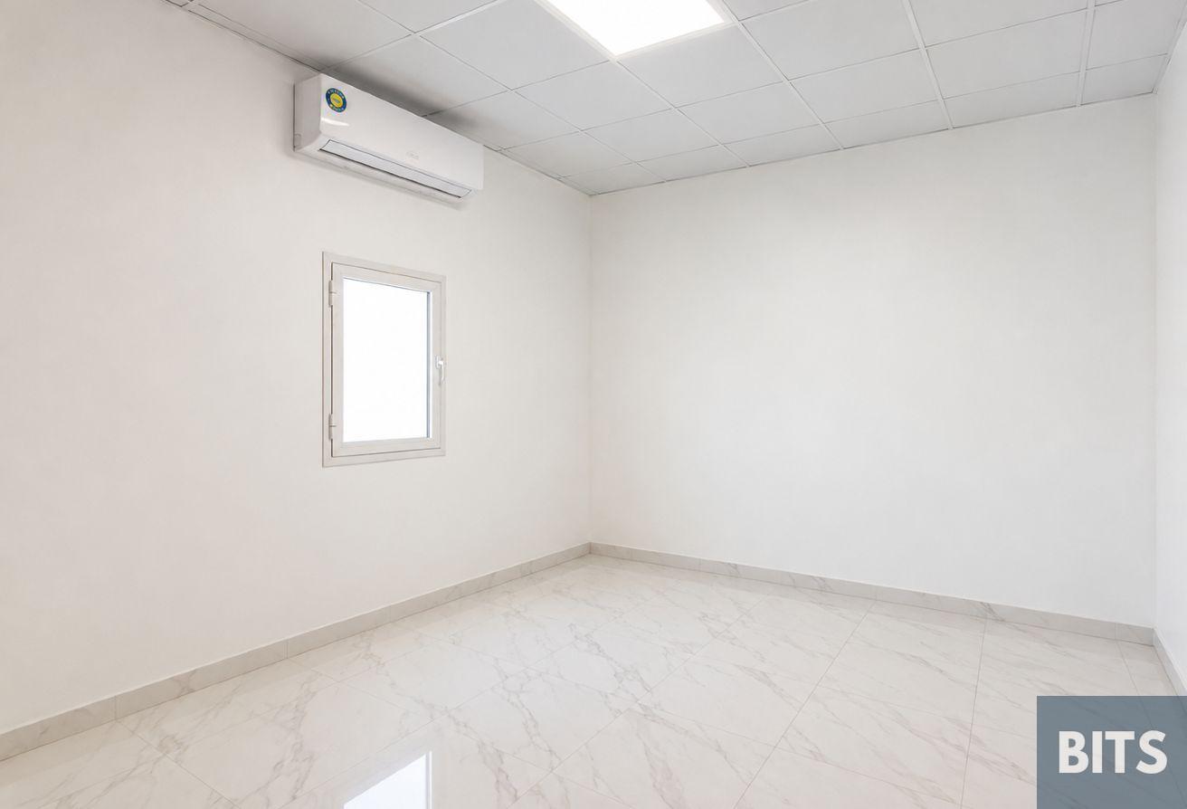 Villa | Ready To Move | Furnished | Huge Plot photo 12