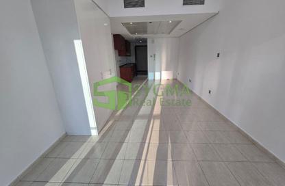 Apartment - Studio - 1 for rent in Lake View Tower - JLT Cluster B - Jumeirah Lake Towers - Dubai