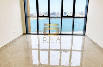 Whole Building - 2 - 2 for rent in Corniche Deira - Deira - Dubai