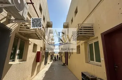 سكن عمال - استوديو - 8 حمامات للايجار في المنطقة الصناعية رقم 5 - المنطقة الصناعية بالشارقة - الشارقة