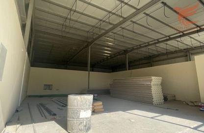 Warehouse - Studio - 1 Bathroom for rent in Seih Al Bana - Ras Al Khaimah