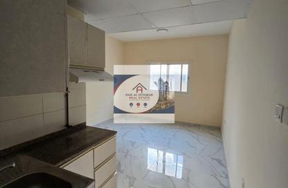 Apartment - 1 Bedroom - 1 Bathroom for rent in Al Butina B - Al Butina - Sharjah Apartment - 1 Bedroom - 1 Bathroom for rent in Al Butina B - Al Butina - Sharjah
