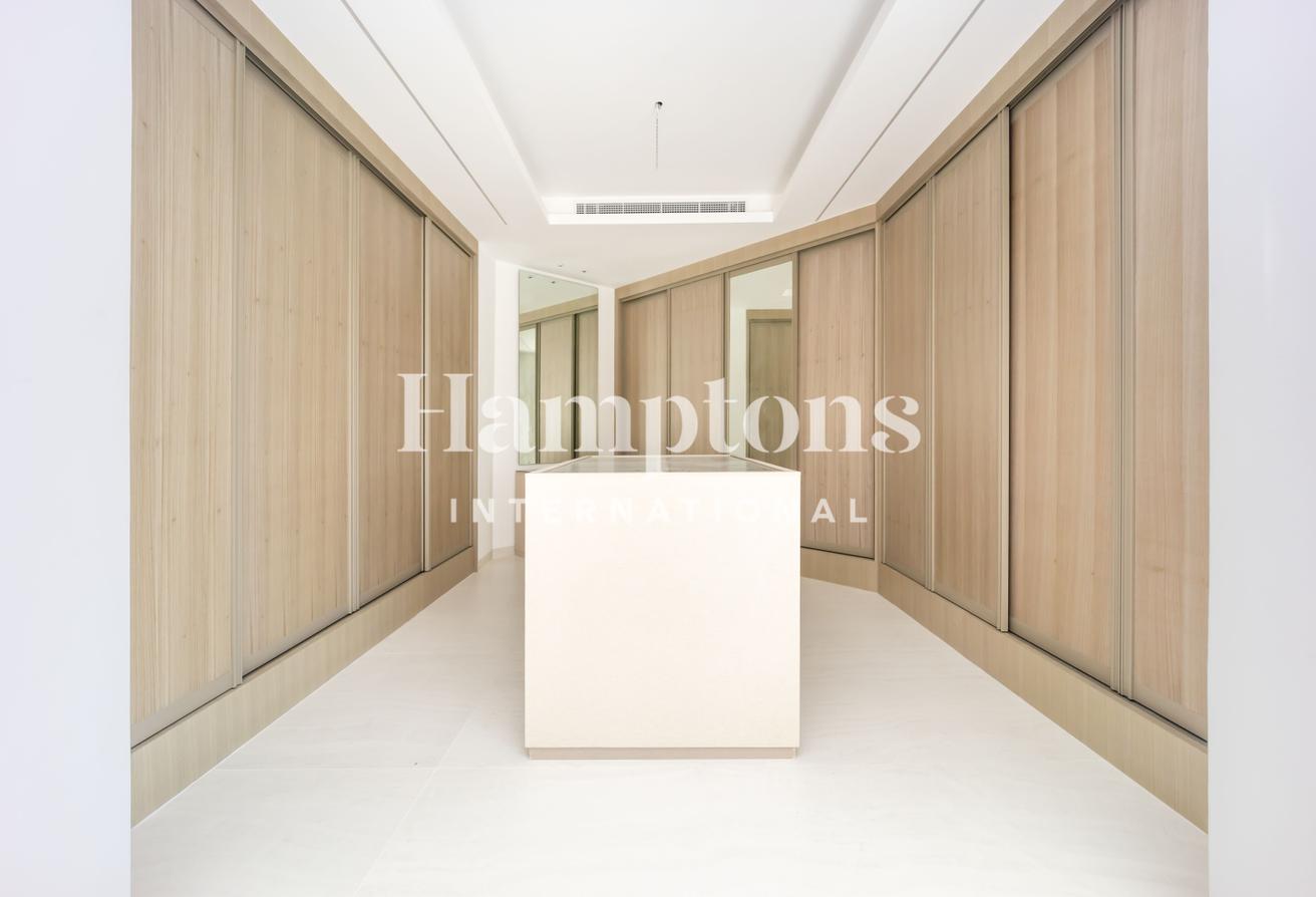 Newly Built | Huge 5BR Villa | Private Pool photo 16