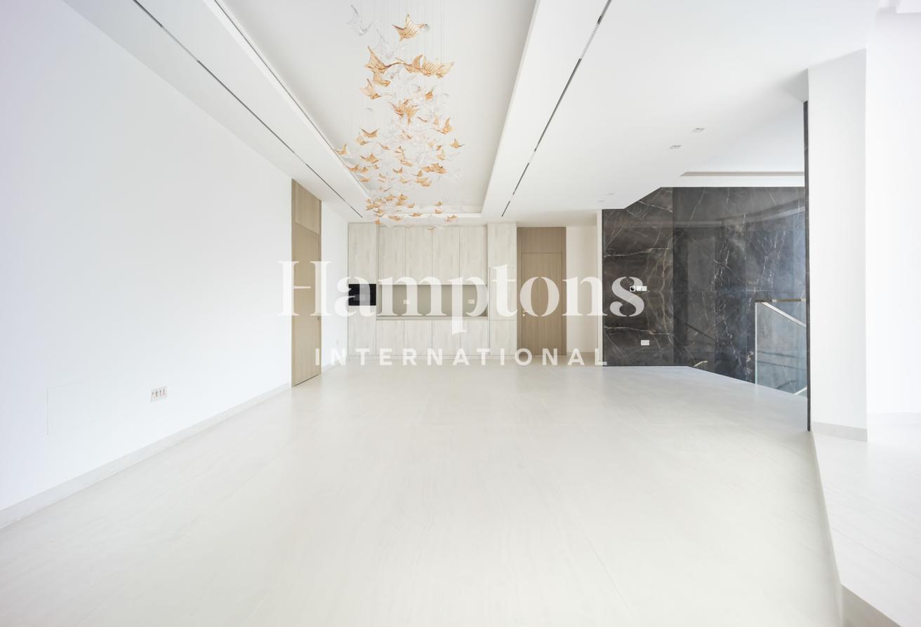 Newly Built | Huge 5BR Villa | Private Pool photo 12