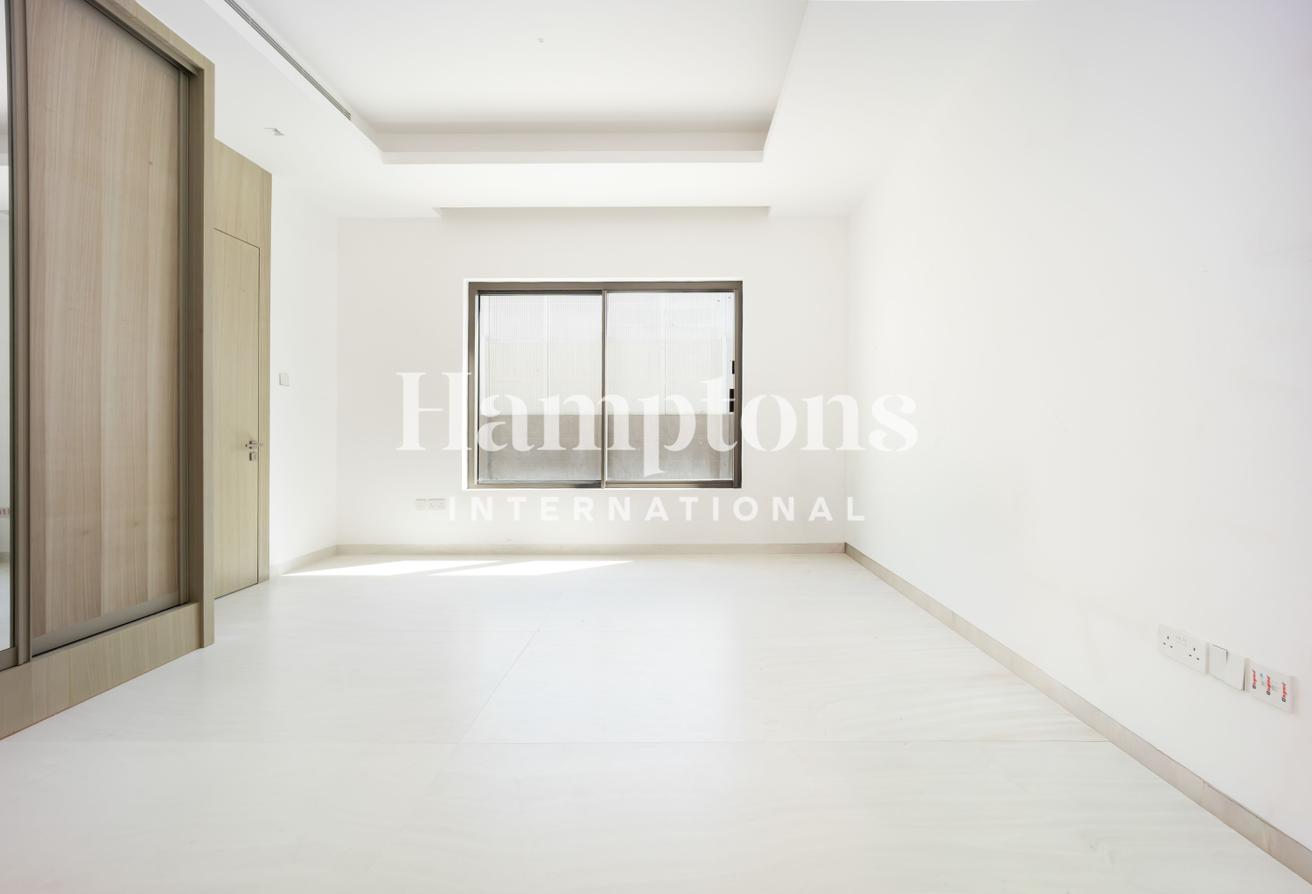 Newly Built | Huge 5BR Villa | Private Pool photo 8