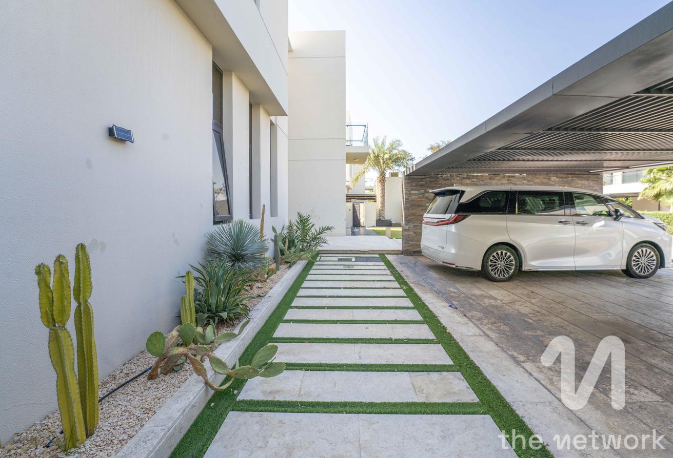Spacious 6 Beds Villa | Golf View | Upgraded VD2 photo 26