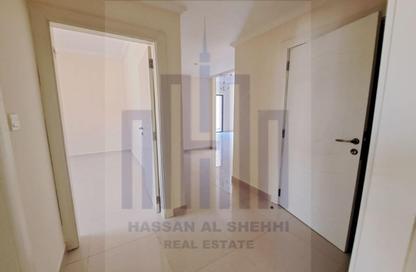 Apartment - 3 Bedrooms - 3 Bathrooms for rent in Muweileh Community - Muwaileh Commercial - Sharjah Apartment - 3 Bedrooms - 3 Bathrooms for rent in Muweileh Community - Muwaileh Commercial - Sharjah