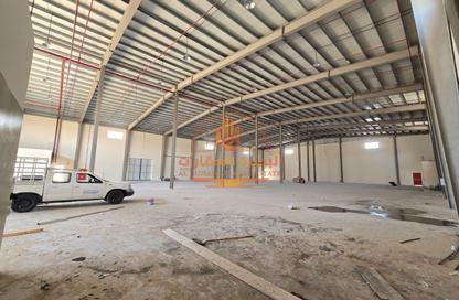 Warehouse - Studio - 3 Bathrooms for sale in Umm Al Thuoob - Umm Al Quwain