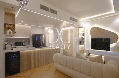 Apartment - 2 Bedrooms - 2 Bathrooms for sale in Standpoint Tower 1 - Standpoint Towers - Downtown Dubai - Dubai