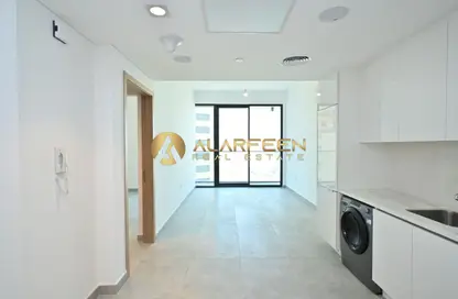 شقة - غرفة نوم - 2 حمامات للايجار في كاتش ريزيدينس لاي جي او - الضاحية 12 - قرية جميرا الدائرية - دبي