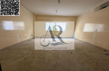 سكن عمال - استوديو - 8 حمامات للايجار في الجرف الصناعية 3 - الجرف الصناعية - عجمان