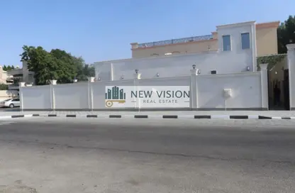 شقة - 6 غرف نوم - 7 حمامات للبيع في المنصورة - الشرق - الشارقة