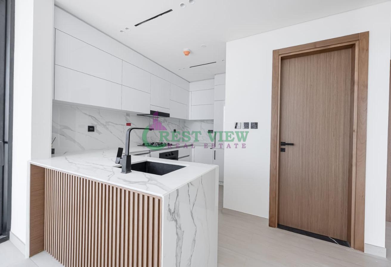 CORNER UNIT | OPEN VIEW | NEAR TO EXIT photo 7