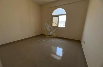 Apartment - 1 Bedroom - 2 Bathrooms for rent in Al Qulaya'ah - Al Sharq - Sharjah