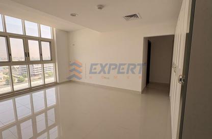 Apartment - 1 - 2 for sale in Spanish Tower - Dubai Sports City - Dubai Apartment - 1 - 2 for sale in Spanish Tower - Dubai Sports City - Dubai