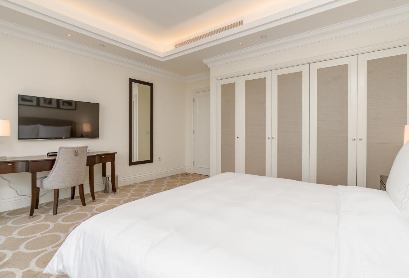 Furnished 4BR + Maid’s Penthouse |The Address BLVD photo 4