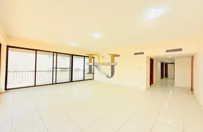 Apartment - 3 Bedrooms - 3 Bathrooms for rent in Golden Sands 1 - Mankhool - Bur Dubai - Dubai