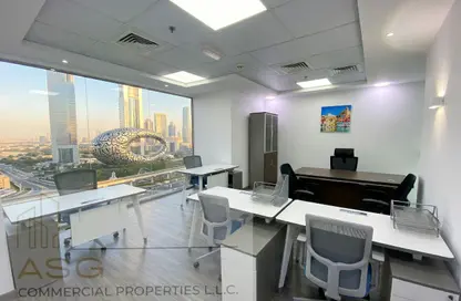 مركز أعمال - استوديو - 2 حمامات للايجار في برج لطيفة - شارع الشيخ زايد - دبي