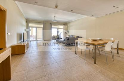 Whole Building - 2 Bedrooms - 3 Bathrooms for rent in Al Das - Shoreline Apartments - Palm Jumeirah - Dubai