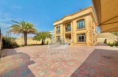 Villa - 5 Bedrooms - 6 Bathrooms for rent in Al Quoz 2 - Al Quoz - Dubai
