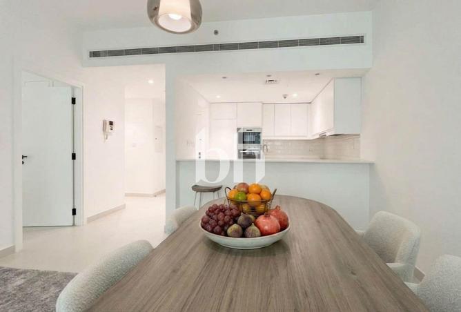 Furnished | Fully Renovated | 6 Cheques