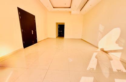 Villa - 4 Bedrooms - 5 Bathrooms for rent in Al Nouf - Sharjah
