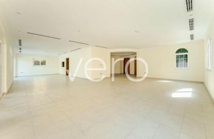 Villa - 5 Bedrooms - 6 Bathrooms for rent in Legacy Large - Legacy - Jumeirah Park - Dubai
