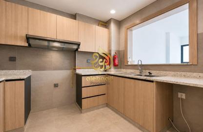 Apartment - 2 - 3 for rent in Al Awadhi Res 2 - Al Satwa - Dubai