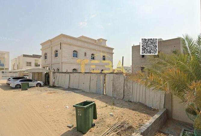 128354015 - Property Image 2
