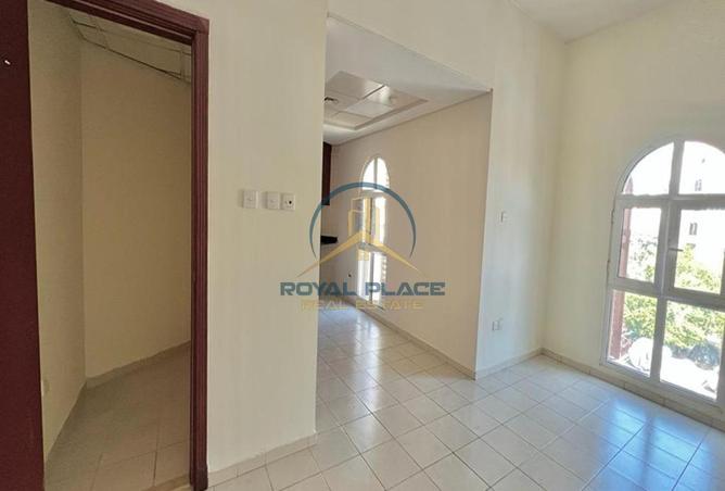 74254171 - Property Image 3