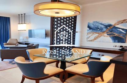 Apartment - 1 Bedroom - 2 Bathrooms for sale in Fairmont Marina Residences - The Marina - Abu Dhabi