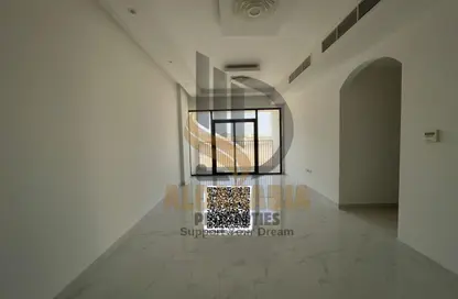 عمارة بالكامل - استوديو - 8 حمامات للبيع في الجرف 2 - الجرف - عجمان وسط المدينة - عجمان