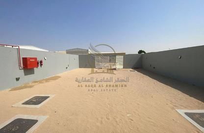Land - Studio for rent in Al Jlail - Al Sajaa - Sharjah