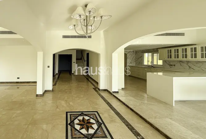 156222201 - Property Image 3
