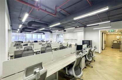 Office Space - Studio for sale in Crystal Tower - Business Bay - Dubai