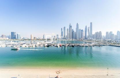 Apartment - 2 - 2 for rent in Marina Vista Tower 1 - Marina Vista - Emaar Beachfront - Dubai Harbour - Dubai