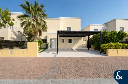 Villa - 3 Bedrooms - 3 Bathrooms for sale in Deema 1 - Deema - The Lakes - Dubai