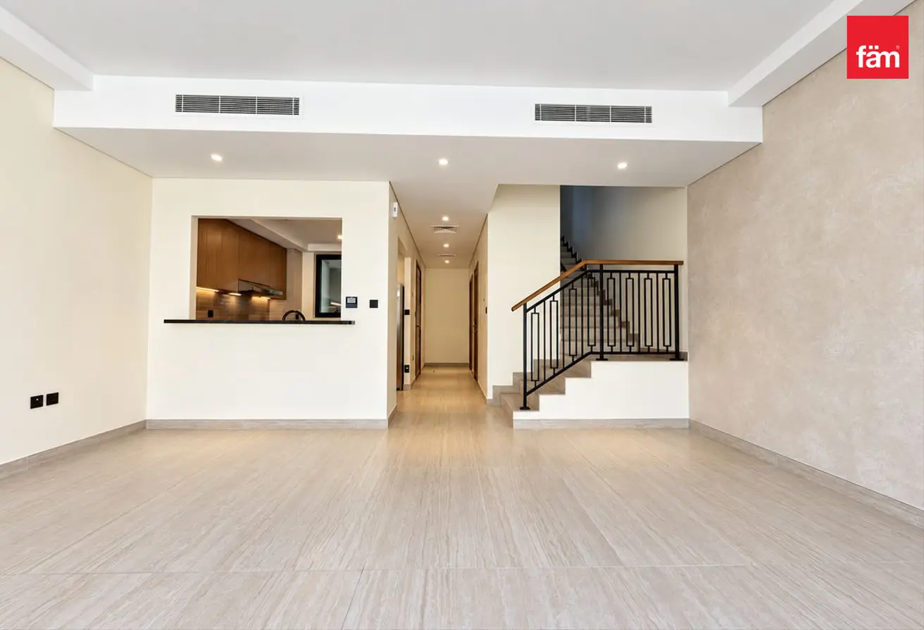 163702139 - Property Main Image