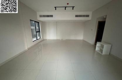Apartment - 3 Bedrooms - 3 Bathrooms for rent in SRS Tower - Al Rashidiya 1 - Al Rashidiya - Ajman