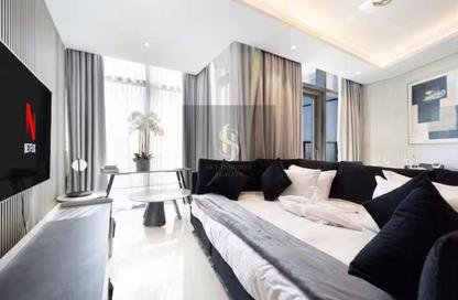 Apartment - 1 - 2 for sale in Paramount Tower Hotel  and  Residences - Business Bay - Dubai