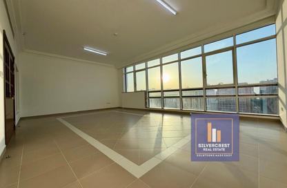 Apartment - 3 Bedrooms - 4 Bathrooms for rent in Pearl Tower - Electra Street - Abu Dhabi Apartment - 3 Bedrooms - 4 Bathrooms for rent in Pearl Tower - Electra Street - Abu Dhabi