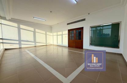 Apartment - 3 Bedrooms - 4 Bathrooms for rent in Pearl Tower - Electra Street - Abu Dhabi Apartment - 3 Bedrooms - 4 Bathrooms for rent in Pearl Tower - Electra Street - Abu Dhabi
