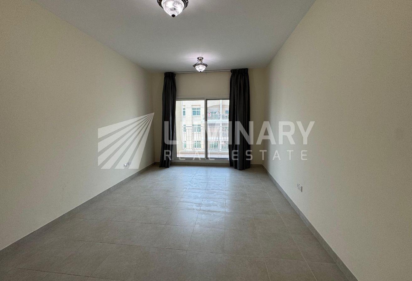 1 BHK Apartment in Liwan with Balcony & Parking photo 2