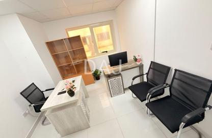 Office Space - Studio - 1 Bathroom for rent in Silver Home Building - Hor Al Anz - Deira - Dubai