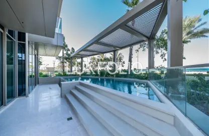 Apartment - 4 Bedrooms - 6 Bathrooms for sale in Ellington Beach House - The Crescent - Palm Jumeirah - Dubai