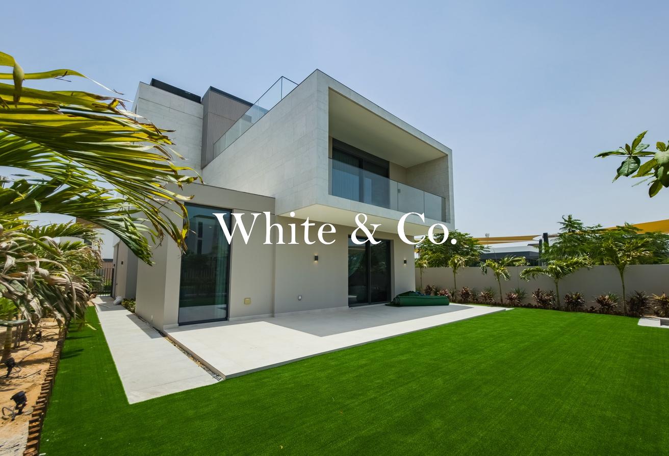 Luxury Finishing | Pool Views | Furnished photo 17